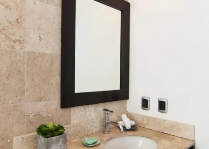Exceptional Location Near Beach, Pool-view Balcony Сasa de vacaciones Playa del Carmen